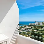 Sea View At Wyndhams Complex דירה *
